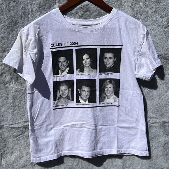 EUC RARE Friends Cast “Class of 2004” with their picture T Shirt Size Medium - Picture 1 of 6